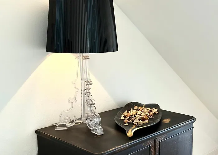 Cozy Palace View Апартаменты *