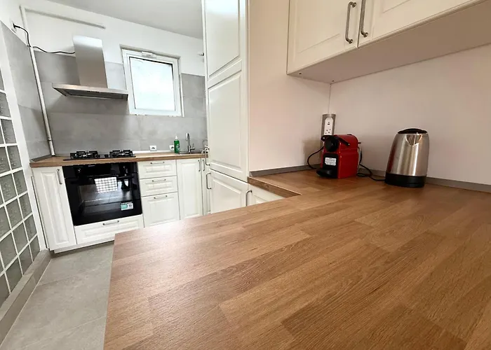 Апартаменти Cozy Palace View Бухарест